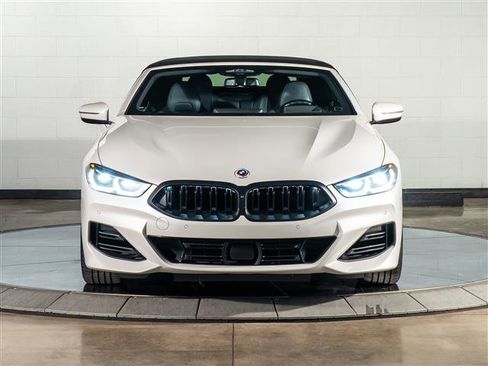 Used 2023 BMW 840i Convertible image 18