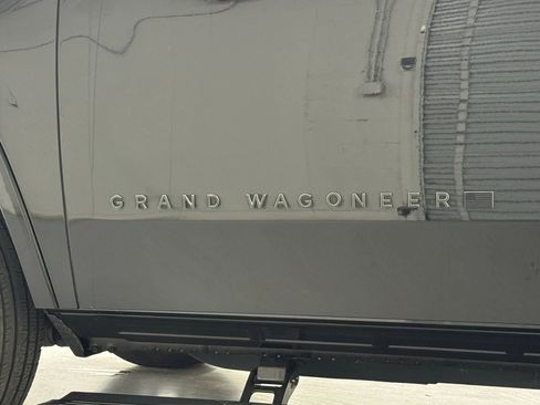 Used 2024 Jeep Grand Wagoneer Series II Obsidian w/ Quick Order Packagew 28T AWD/4WD image 54