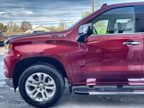 Used 2023 Chevrolet Silverado 1500 LTZ w/ Technology Package AWD/4WD image 17