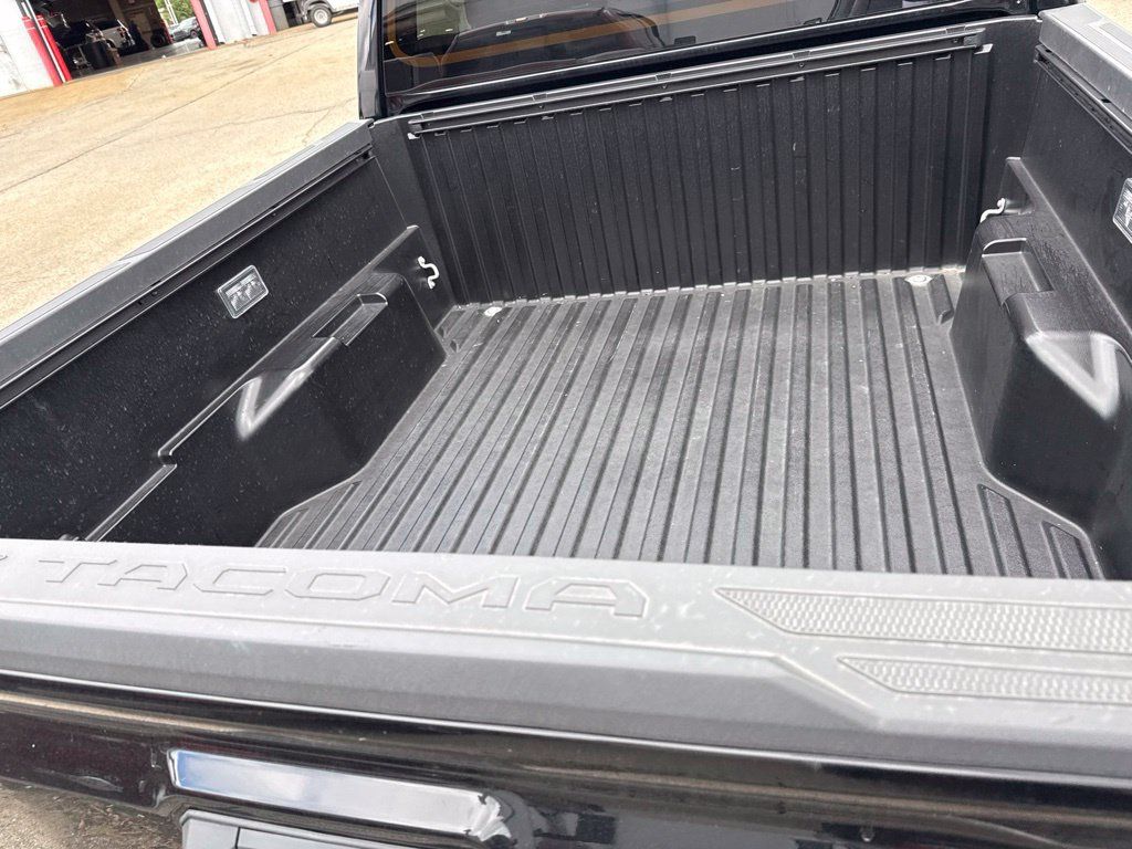 Used 2026 Toyota Tacoma TRD Sport AWD/4WD image 7