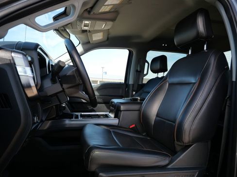 Certified 2025 Ford F250 Lariat w/ FX4 Off-Road Package image 17