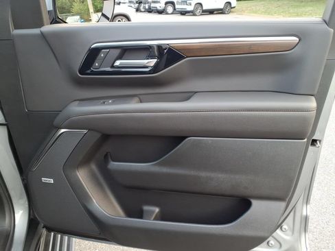 New 2026 Chevrolet Tahoe High Country AWD/4WD image 21