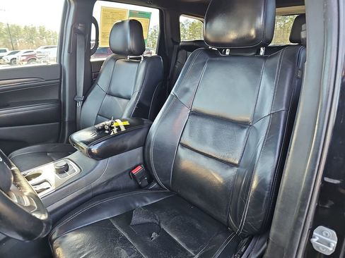 Used 2016 Jeep Grand Cherokee Limited w/ Luxury Group II image 19