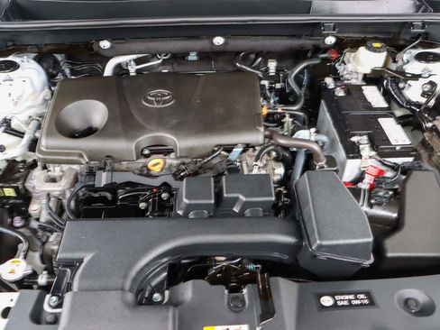 Used 2024 Toyota RAV4 XLE w/ Convenience Package FWD image 32