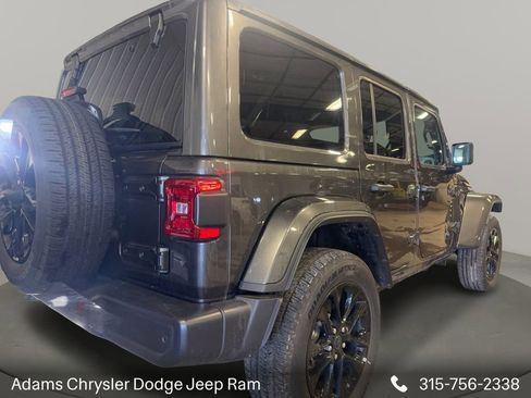 Used 2025 Jeep Wrangler Unlimited Sahara w/ Safety Group AWD/4WD image 6