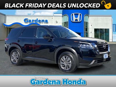 Used 2025 Nissan Pathfinder S