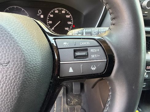 Used 2025 Honda CR-V EX-L image 16