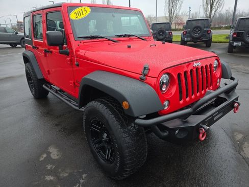 Used 2015 Jeep Wrangler Unlimited Sport w/ Connectivity Group image 7