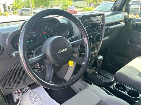 Used 2008 Jeep Wrangler Unlimited X AWD/4WD image 24