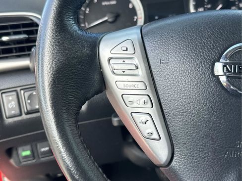 Used 2015 Nissan Sentra SR w/ Navigation Package image 14