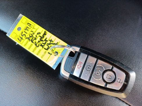 Certified 2021 Ford Explorer XLT w/ Equipment Group 202A image 32