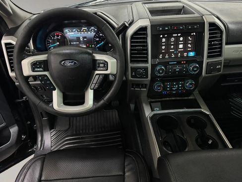 Used 2018 Ford F250 Lariat w/ Lariat Ultimate Package AWD/4WD image 14