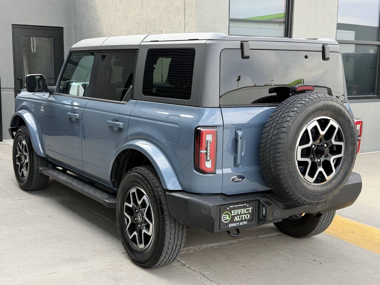Used 2024 Ford Bronco Outer Banks AWD/4WD image 8
