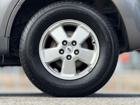 Used 2011 Ford Escape XLT w/ 202A Rapid Spec Order Code image 29