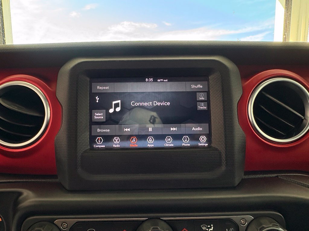 Used 2020 Jeep Gladiator Rubicon AWD/4WD image 9