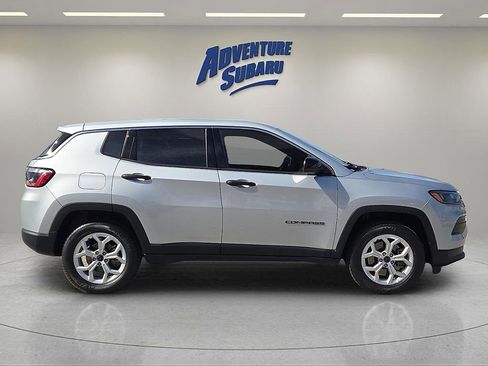 Used 2025 Jeep Compass Sport AWD/4WD image 7