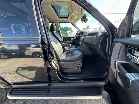 Used 2016 Land Rover LR4 HSE Silver Edition image 13