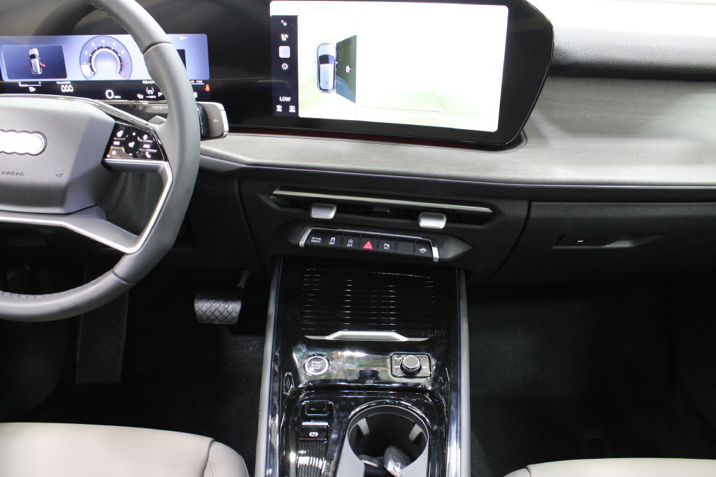 New 2026 Audi Q3 quattro 2.0T AWD/4WD image 22