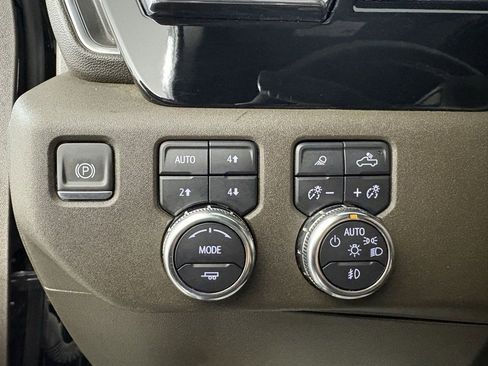 Used 2024 GMC Sierra 1500 SLT w/ SLT Premium Plus Package image 19