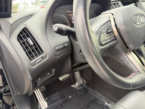 Used 2022 INFINITI Q60 Red Sport 400 w/ Carbon Fiber Package image 15