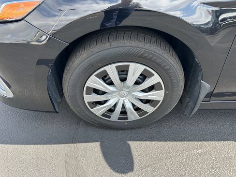 Certified 2022 Toyota Camry LE FWD image 6
