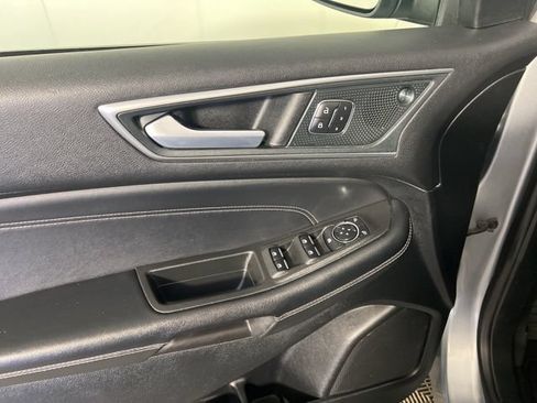 Used 2024 Ford Edge Titanium AWD/4WD image 16