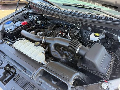 Used 2024 Ford Expedition XLT RWD image 53