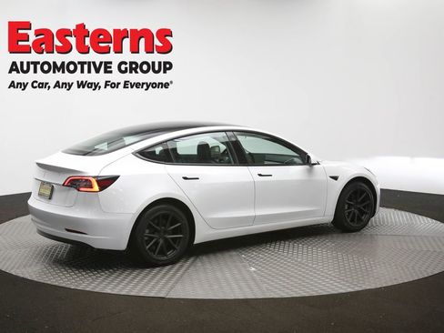 Used 2023 Tesla Model 3 Standard Range image 39