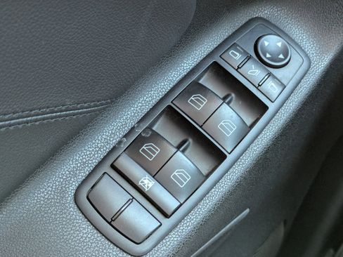 Used 2010 Mercedes-Benz ML 350 2WD image 25