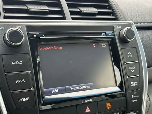 Used 2016 Toyota Camry XLE image 20