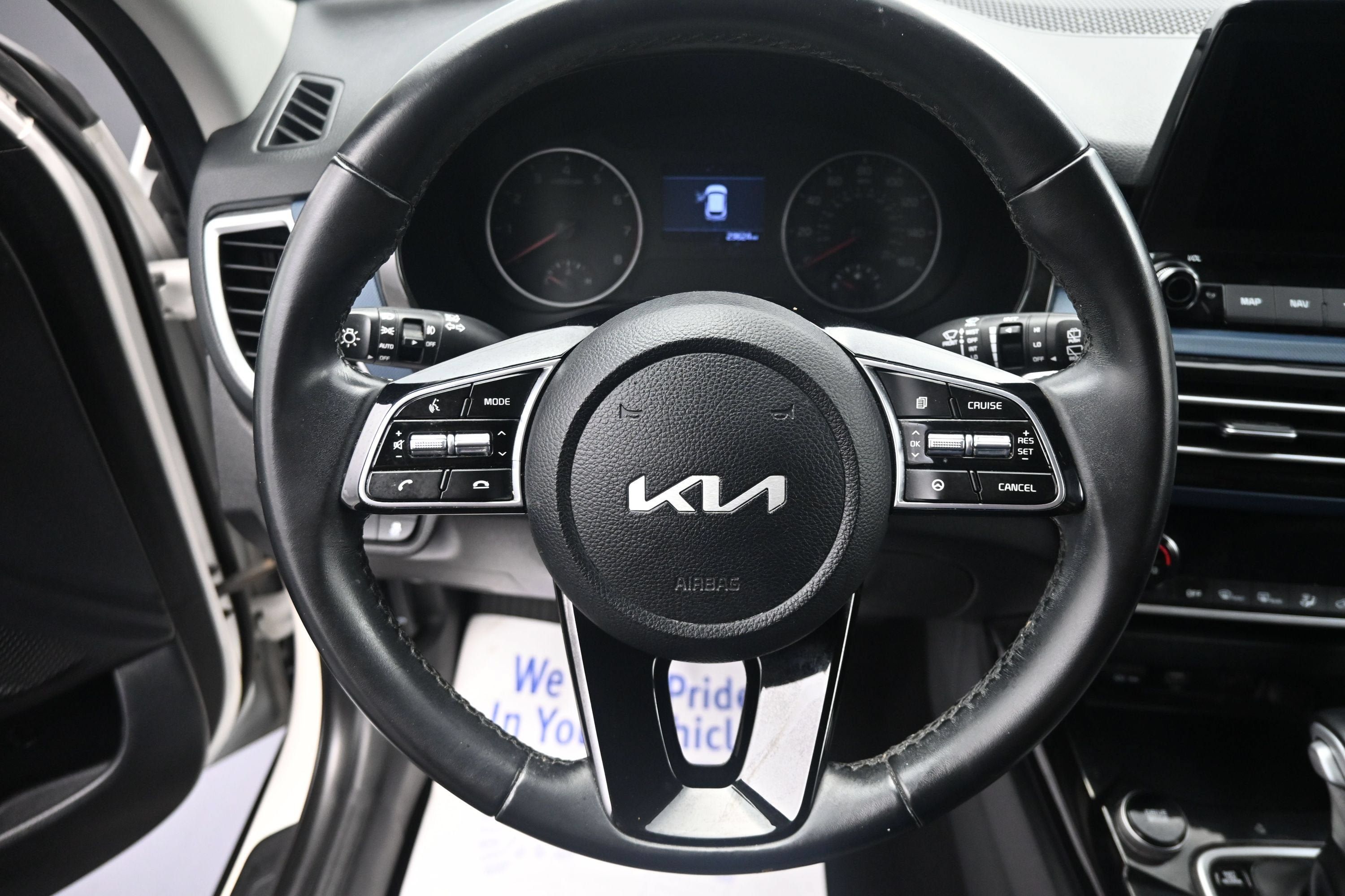 Used 2023 Kia Seltos S w/ Navigation Package FWD image 12