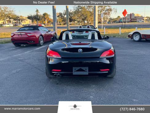 Used 2011 BMW Z4 sDrive30i image 7