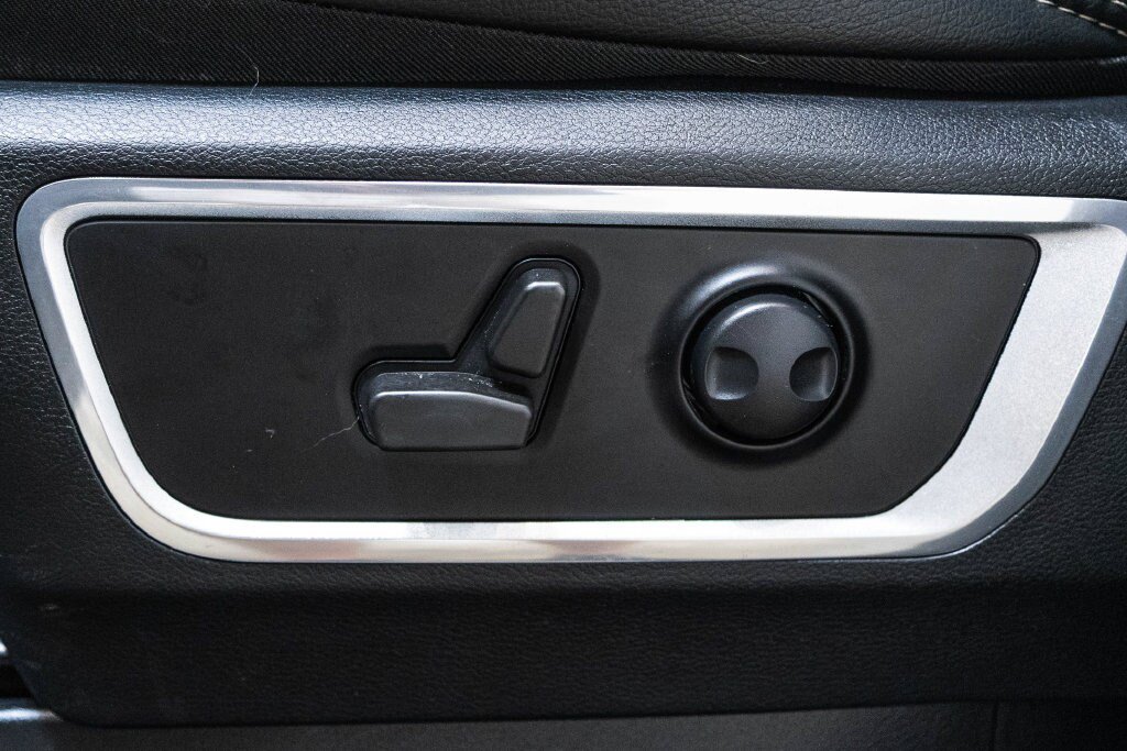 Used 2022 RAM 1500 Laramie AWD/4WD image 23