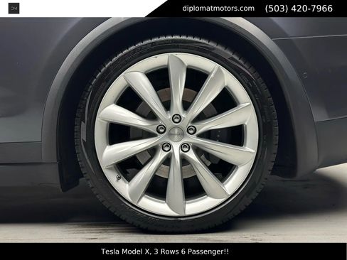 Used 2017 Tesla Model X 100D image 36