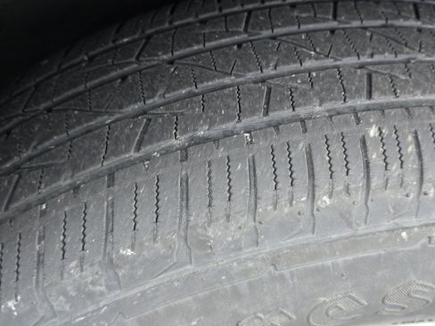Used 2021 Toyota RAV4 XLE AWD/4WD image 17