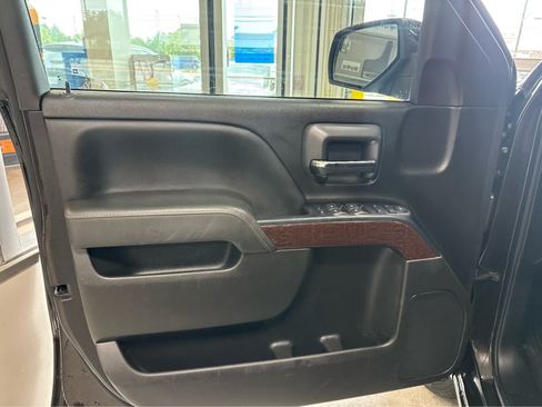 Used 2018 GMC Sierra 1500 SLE w/ SLE Value Package AWD/4WD image 21