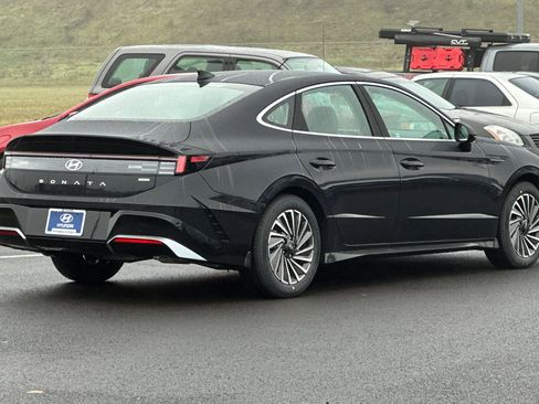 Used 2025 Hyundai Sonata SEL image 3