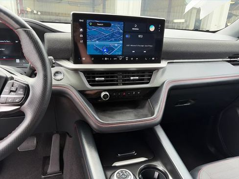 Used 2025 Ford Explorer ST-Line w/ ST-Line Street Pack AWD/4WD image 17