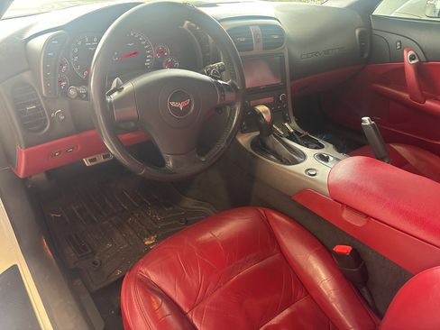 Used 2007 Chevrolet Corvette Coupe w/ Preferred Equipment Group image 7