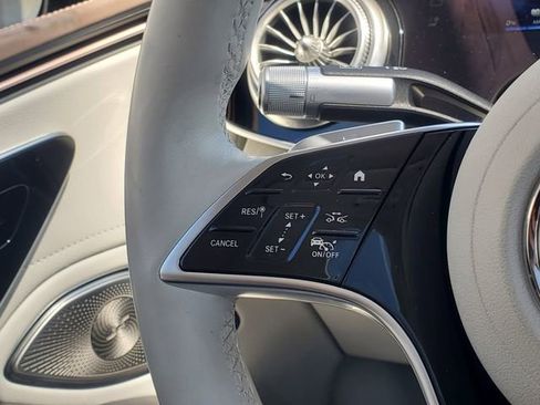 Used 2022 Mercedes-Benz EQS 450+ Sedan image 14