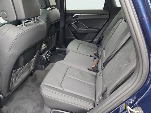 New 2025 Audi Q3 2.0T Premium image 21