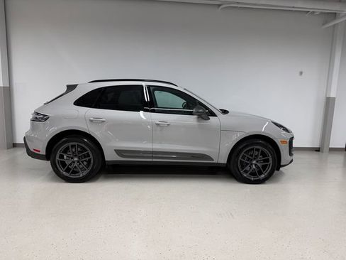 Certified 2026 Porsche Macan AWD/4WD image 10