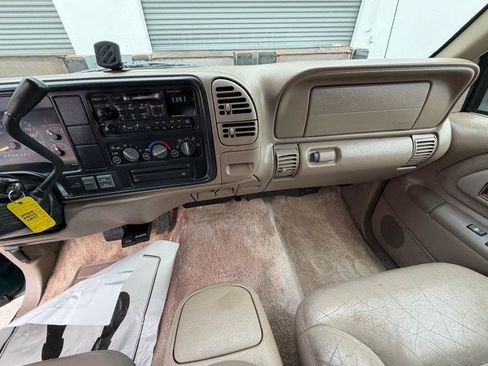 Used 1997 GMC Yukon 4WD 4-Door w/ Marketing Opt Pkg 5 image 63