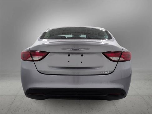 Used 2015 Chrysler 200 LX image 7