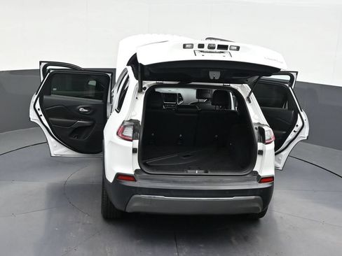 Used 2019 Jeep Cherokee Limited w/ Luxury Group FWD image 35