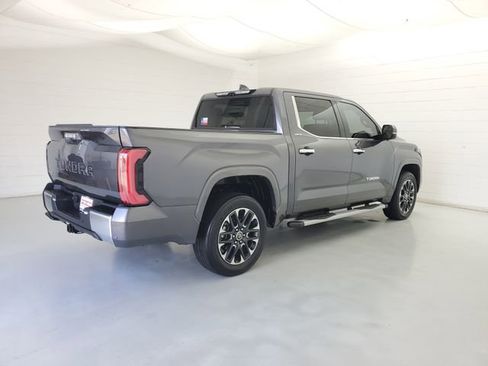 Used 2023 Toyota Tundra Limited AWD/4WD image 5