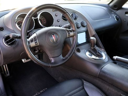 Used 2008 Pontiac Solstice GXP w/ Premium Package RWD image 11