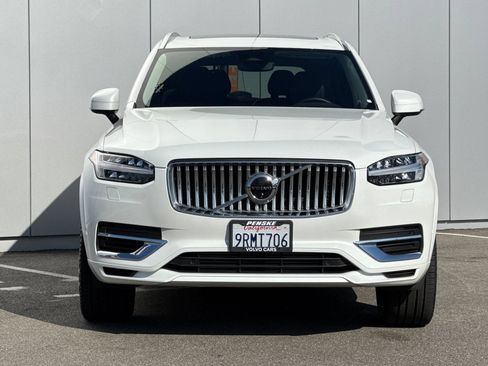 Used 2025 Volvo XC90 T8 Plus AWD/4WD image 8