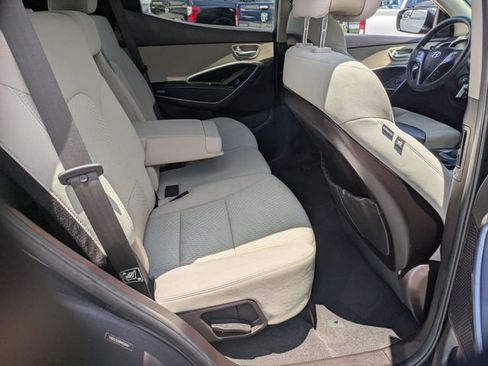 Used 2017 Hyundai Santa Fe Sport FWD image 25