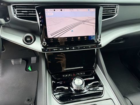 New 2026 Jeep Grand Wagoneer Limited AWD/4WD image 18